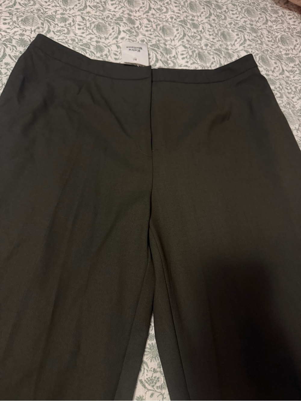Coldwater Creek Women's Olive Green Straight-Leg Trousers
